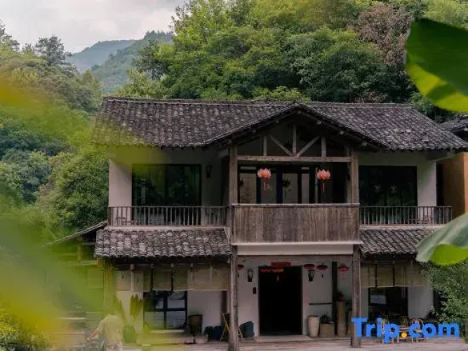 Meike Aitu Hostel