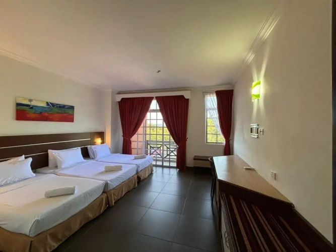 Standard Triple room