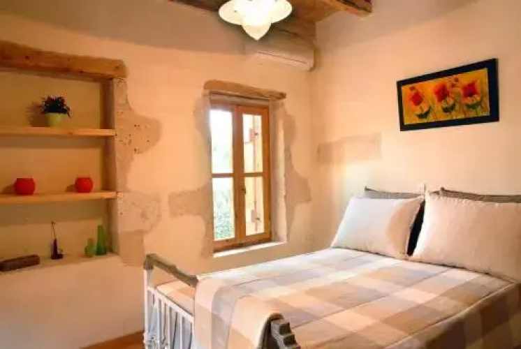 Irini Houses