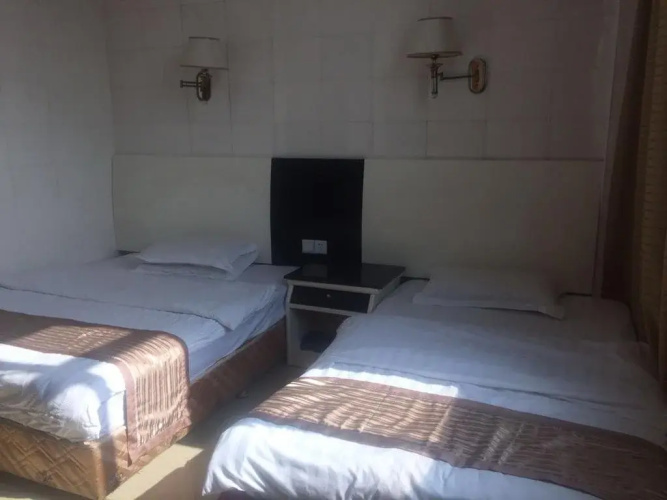 Hua Xing Hotel