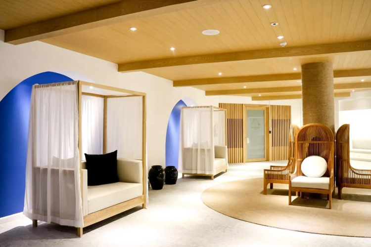 Santorini Park Stay