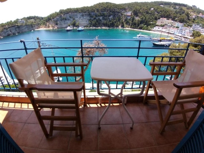 Family Studio with balcony and with sea view