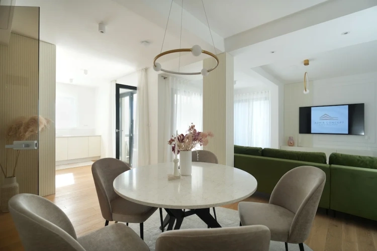 2 Bedrooms Comfort Apartment beachfront