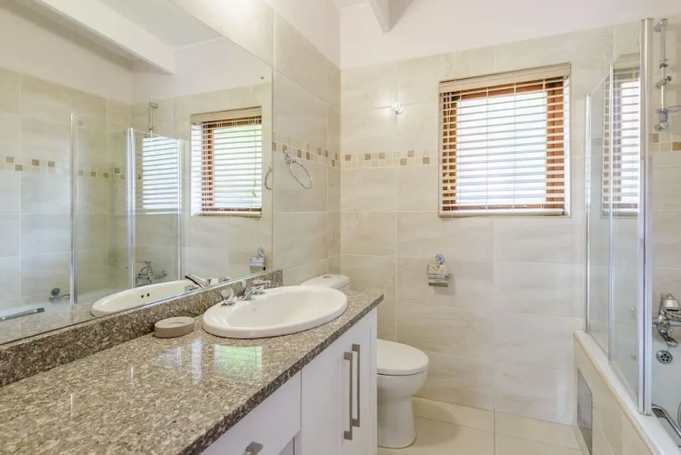 3 Bedrooms Classic Triple room