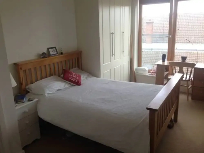 Modern 2 Bedroom Apartment