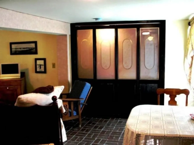 Deluxe Double Basement Suite