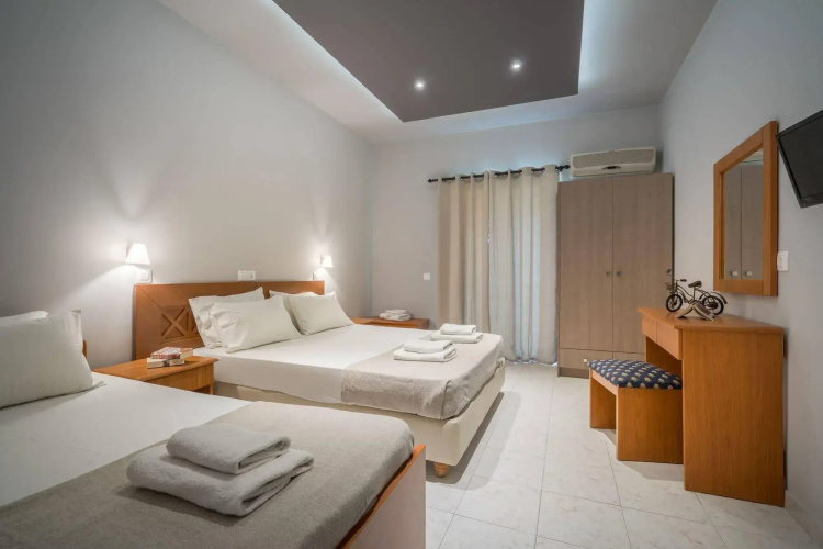 Armonia Studios & Apartments