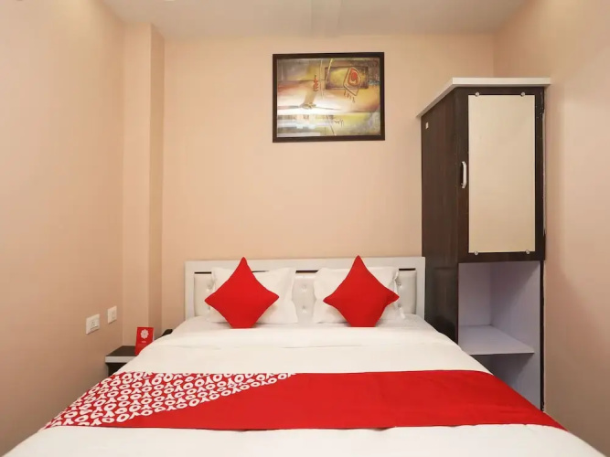 OYO 13822 Kolar Hotel