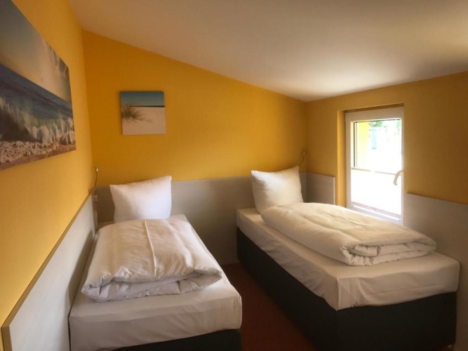 5 Bedrooms Cottage