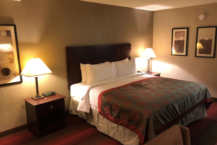 Clarion Inn