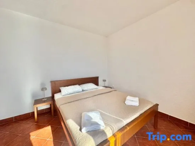 1 Bedroom Apartment with sea view