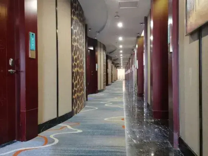 Luxotel Hotel