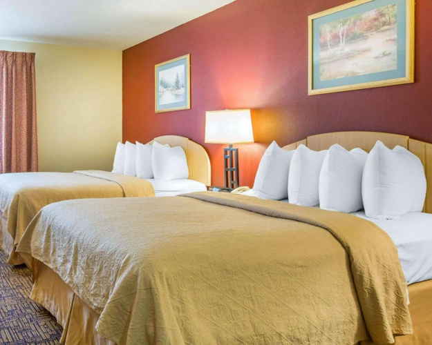 Quality Inn & Suites Weed - Mount Shasta