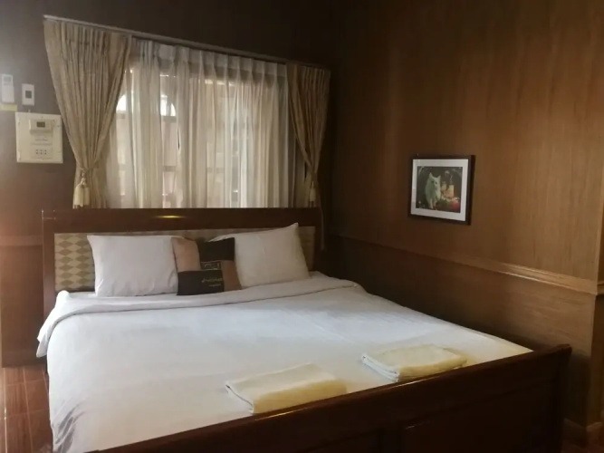 Lan Bua Resort