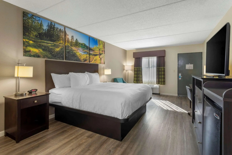 Clarion Pointe Kimball