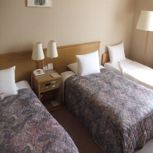 Standard Triple room