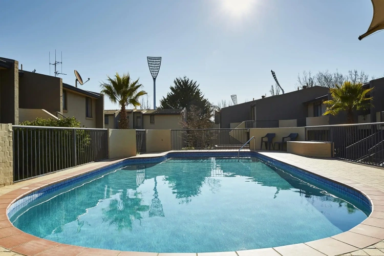 2 Bedrooms Quadruple Apartment