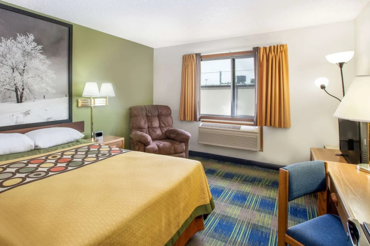 Super 8 Columbus