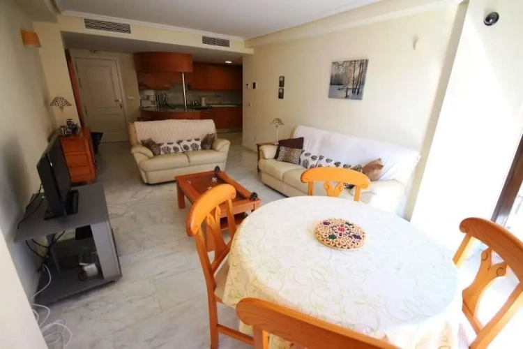 2 Bedrooms Apartment with sea view