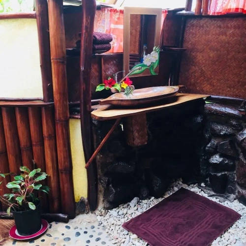 1 Bedroom Bungalow with bay view