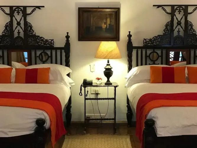 Le Colonial 1506