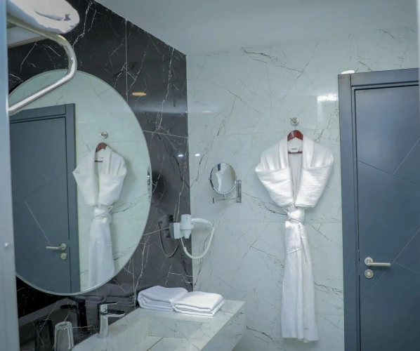Deluxe Double room with city view