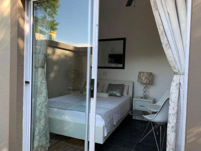 Lemon Tree Guest Cottage