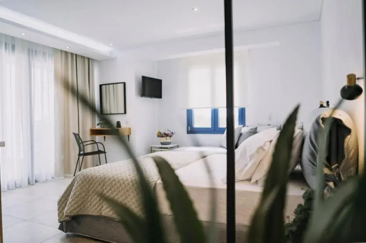 BLUE STONE Luxury Suites