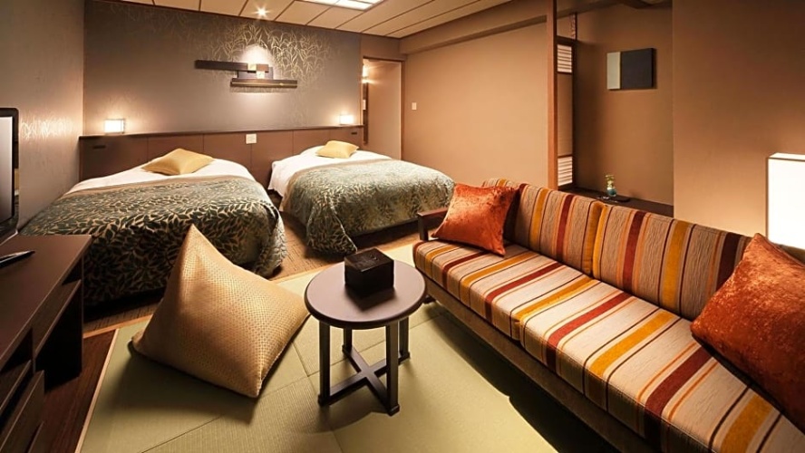 Standard Twin room with view