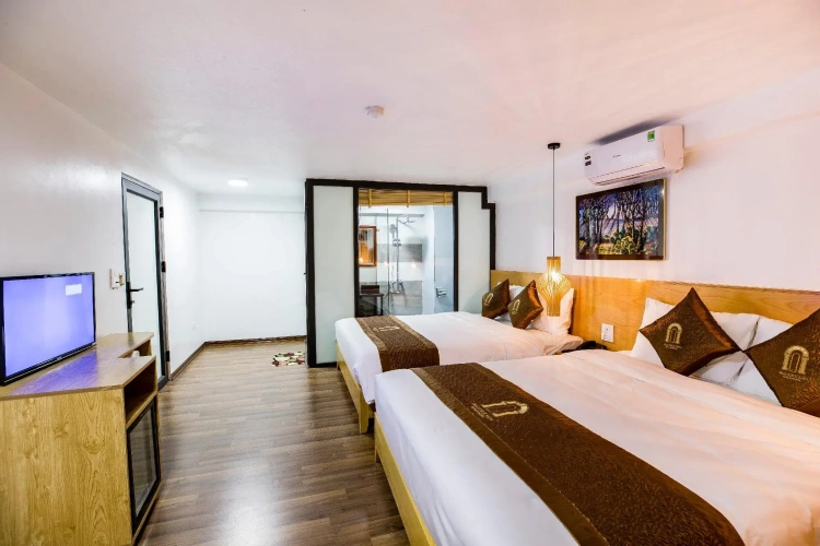 Deluxe Family room