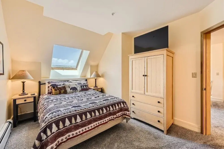 8309 Silver Mill 2 Bedroom Condo by RedAwning