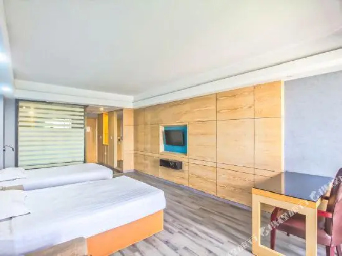 Heli Zhenpin Hotel