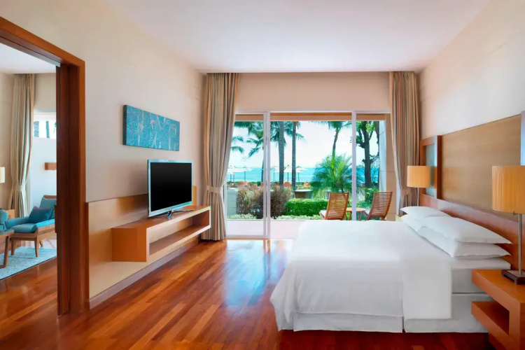 1 Bedroom Double Suite oceanfront