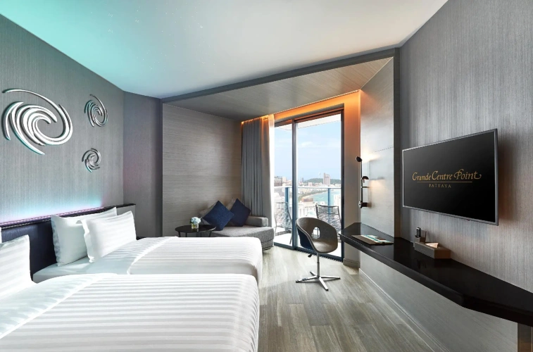 Deluxe Twin room with balcony and with sea view