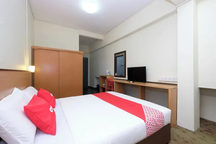 Hotel O 75