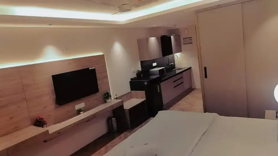 Hotel Del Luna
