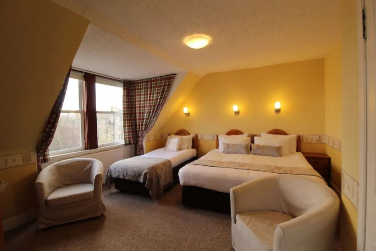 Dunedin Guest House