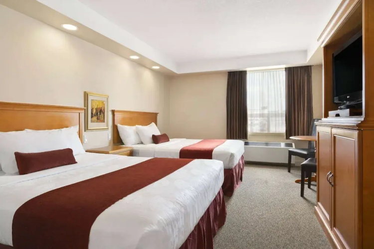 TRAVELODGE