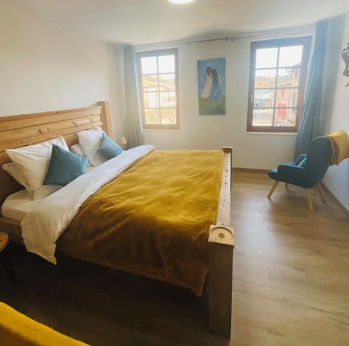 1 Bedroom Apartment with city view