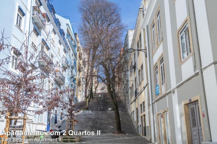 2 Bedrooms Apartment