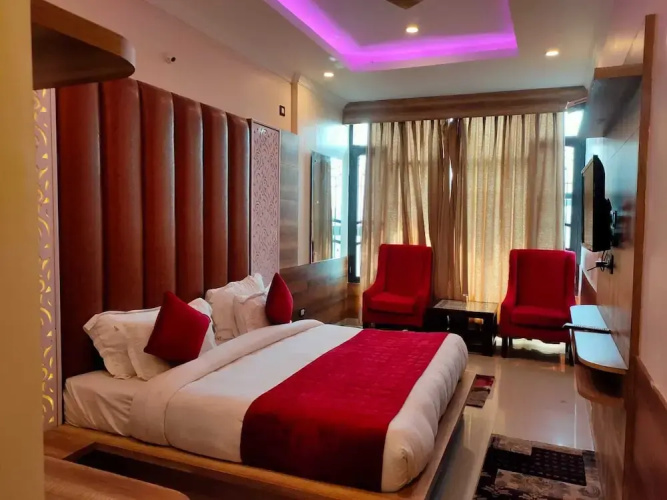 Hotel Grand Hill