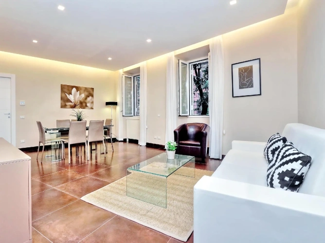 2 Bedrooms Apartment