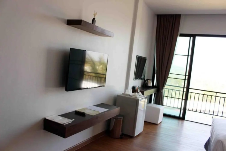 Standard Twin room with balcony