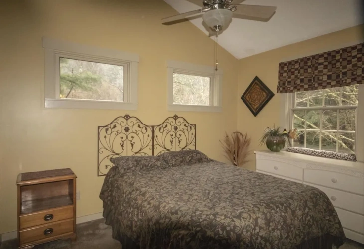 6 Bedrooms Cottage with mountain view