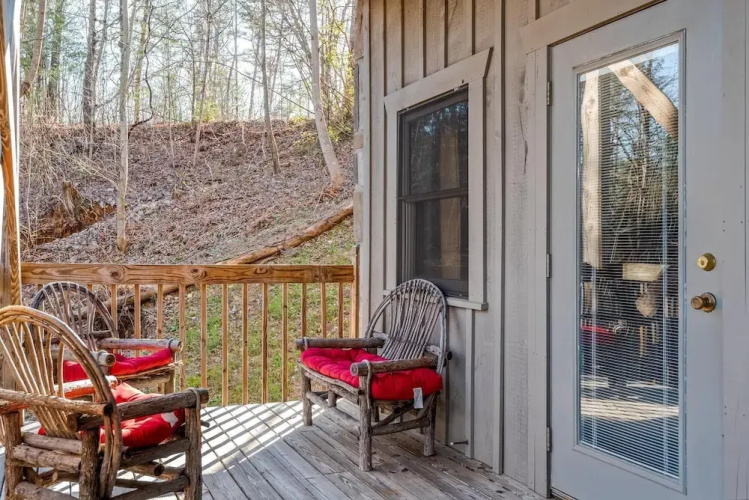 A Wolf's Den - 4 Br Cabin