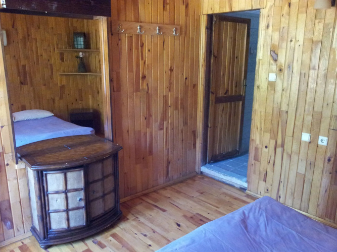 Kadir's Tree Houses