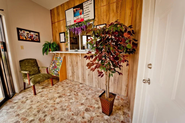 Economy Inn