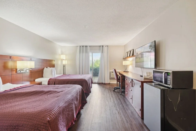 Deluxe Quadruple room