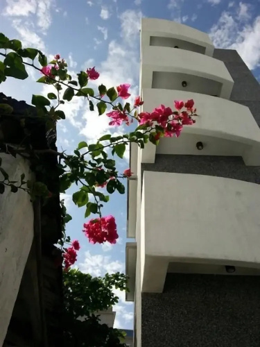 Reef Hostel