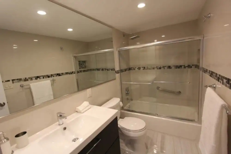 19370 Collins Ave # 426